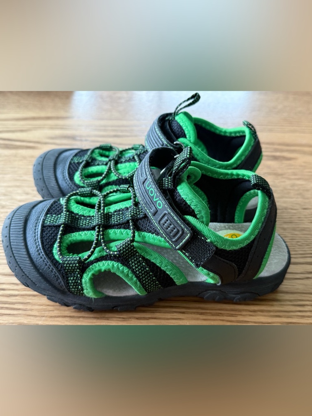 UOVO Kids Green and Black Active Sandals